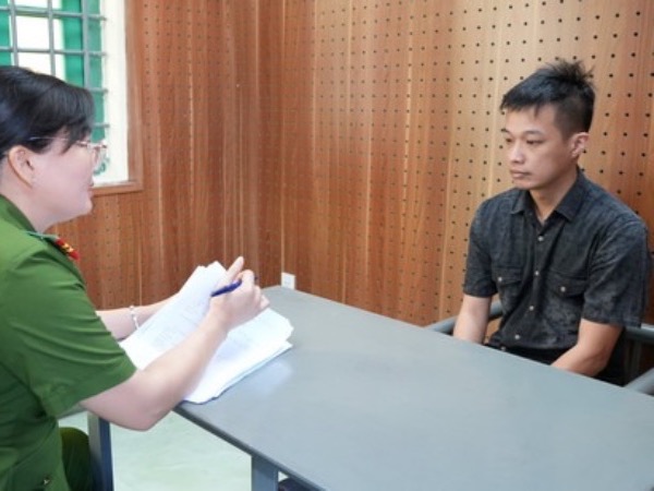Khởi tố đối tượng chiếm đoạt 1,7 tỷ đồng với chiêu lừa đầu tư chứng khoán