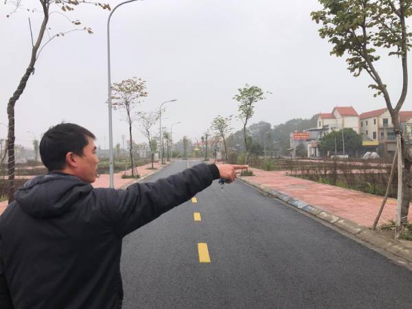 Đổ chục tỷ vào đất vùng ven Hà Nội: Đất đấu giá treo cao, đất trong dân lao dốc