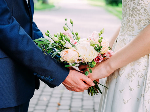 Em gái mượn tên để đăng ký kết hôn, người chị bỗng có '2 chồng'