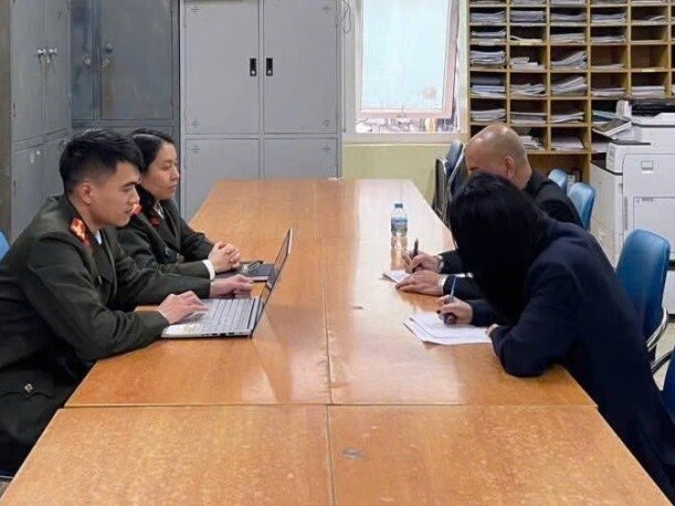 Xử phạt 'giang hồ mạng' Phú Lê dàn dựng video đánh bạc để câu 'view'