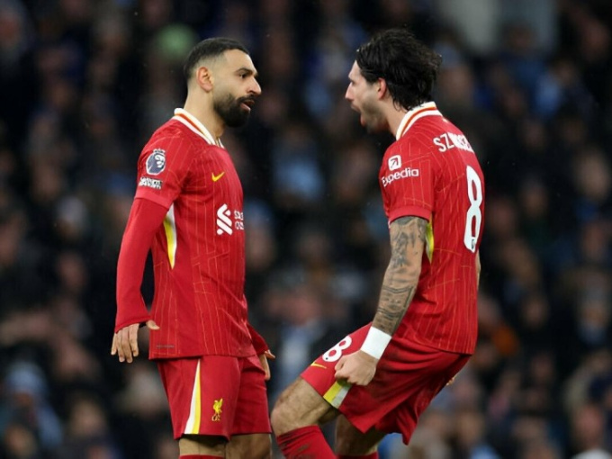 Salah không ngừng ghi bàn, Liverpool nhấn chìm Man City tại Etihad