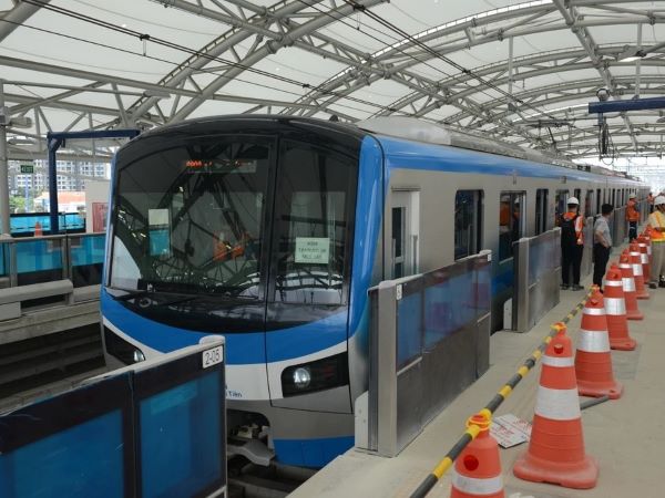 Sự cố kỹ thuật tuyến Metro Bến Thành - Suối Tiên: Mưa lớn gây trượt bánh tàu