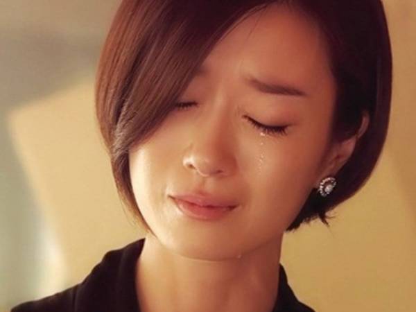Gặp lại mẹ chồng cũ, tôi rơi nước mắt hối hận vì đã ly hôn