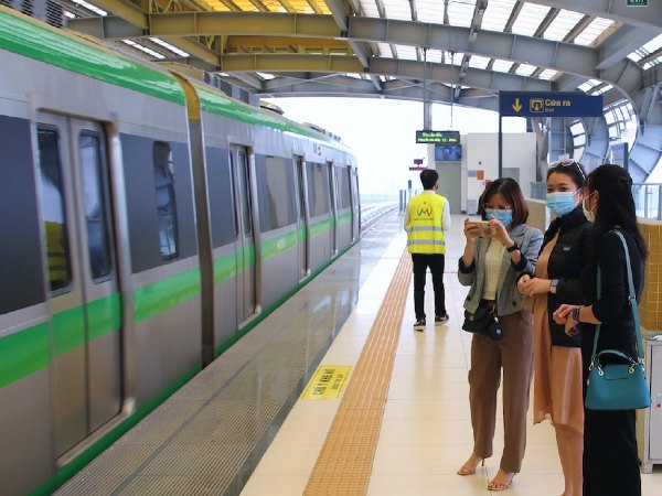 Nguyên nhân tàu metro Cát Linh - Hà Đông bất ngờ dừng giữa đường