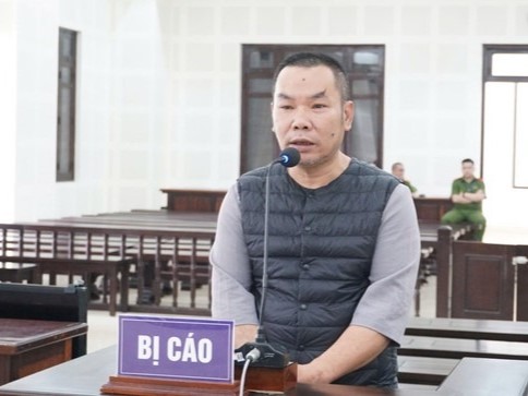 Đại tá rởm đi ô tô biển xanh giả lừa đảo hàng tỷ đồng
