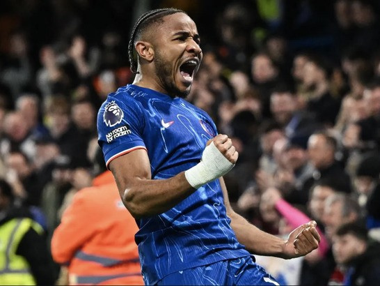 Chelsea thắng '4 sao', đẩy Man City khỏi Top 4 Ngoại hạng