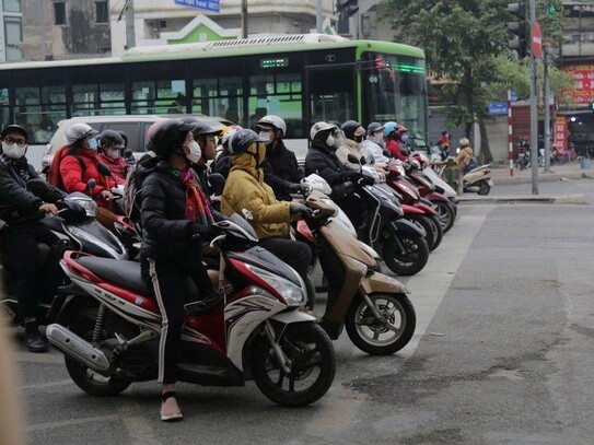 Hơn nửa triệu tài xế bị xử phạt theo Nghị định 168: Cục CSGT ví von 'thẳng như kẻ chỉ' trước đèn đỏ