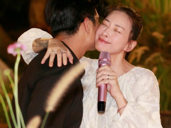 Tình trạng sức khoẻ của Ngô Thanh Vân giữa nghi vấn mang thai: Bị trúng thực, chồng thức làm 1 việc suốt đêm