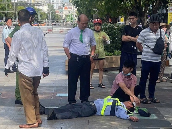 Vụ nam thanh niên 'bênh chó', đánh nhân viên bảo vệ bất tỉnh trên phố đi bộ Nguyễn Huệ: Sức khoẻ nạn nhân hiện ra sao?