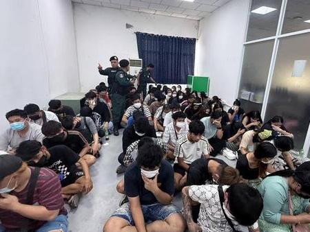 Thủ tướng Campuchia đích thân dẫn đầu lực lượng đặc nhiệm triệt phá lừa đảo trực tuyến