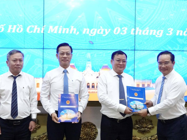 TPHCM bổ nhiệm hàng loạt cán bộ sau tinh gọn bộ máy