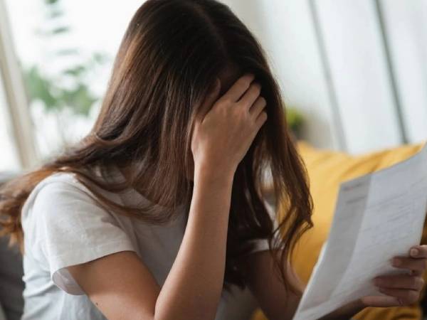 Tờ hóa đơn trong túi áo hé lộ bí mật động trời của chồng, cay đắng hơn cả, anh chỉ nói đúng 3 từ khi bị vạch trần