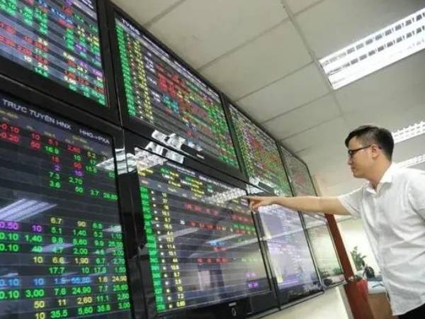 Thấy gì từ con số ấn tượng nhất thị trường chứng khoán tuần qua?