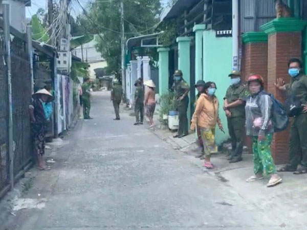 Người đàn ông nghi tử vong trong phòng trọ, công an phá cửa phát hiện vẫn sống
