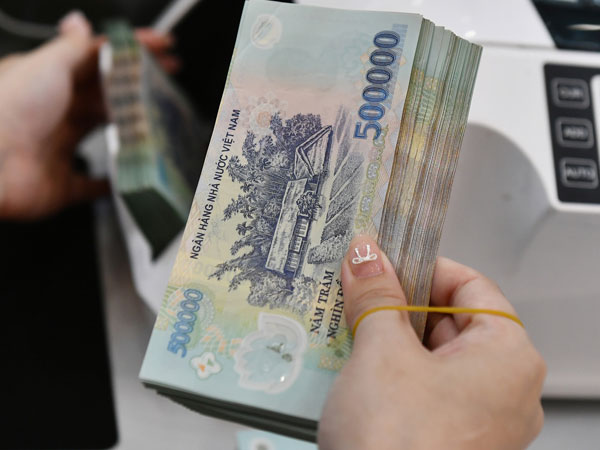 Khách hàng qua đời, ngân hàng trả lại tiền trong tài khoản thế nào?