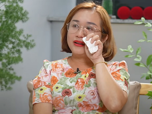 Người phụ nữ bật khóc kể về cuộc vượt cạn đáng sợ và nỗi đau thấu tim