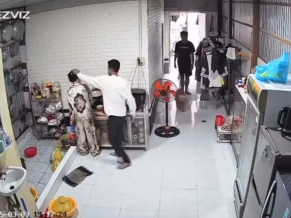 Làm rõ vụ việc người phụ nữ bị đánh gục khi đang nấu ăn
