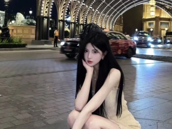 'Hét giá' 70 tỷ để bỏ nghề đi hẹn hò, nữ streamer khiến fan 'nóng mặt'