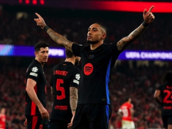 Thể hiện đẳng cấp, 10 cầu thủ Barcelona đánh bại chủ nhà Benfica