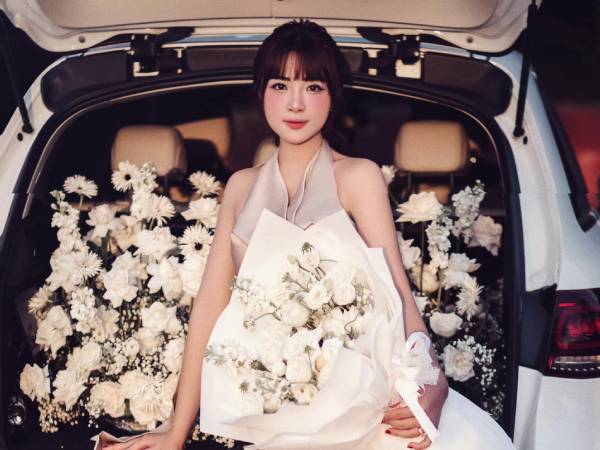 Nàng WAG xinh nhất Nghệ An khoe thân hình nóng bỏng, mẹ 2 con vẫn ăn đứt các hot girl mạng