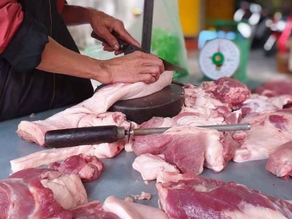 Giá thịt heo tăng, tiểu thương đóng sạp vì lỗ