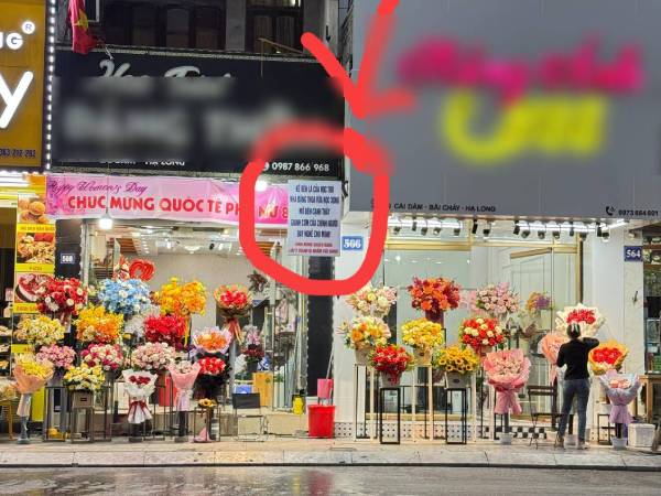Chủ shop hoa Hạ Long nhận cái kết 'cực đắng' sau khi dạy nghề cho con gái hàng xóm: Cộng đồng mạng người trách 'vô ơn', người nói 'chuyện thường'