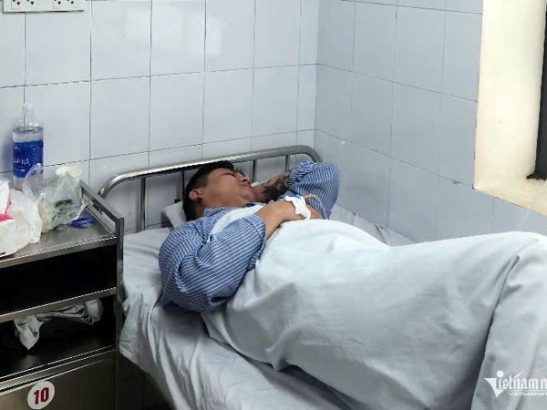 Tài xế taxi G7 bị đánh nhập viện đang chờ được giám định thương tích