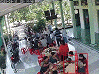 Tiếng nổ kinh hoàng trên bàn tiệc khiến hàng chục người hốt hoảng bỏ chạy: Đoạn camera hé lộ nguyên do