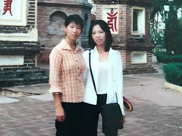 Con được cứu nhờ 8 chỉ vàng mượn 21 năm trước, người mẹ mong mỏi tìm lại ân nhân