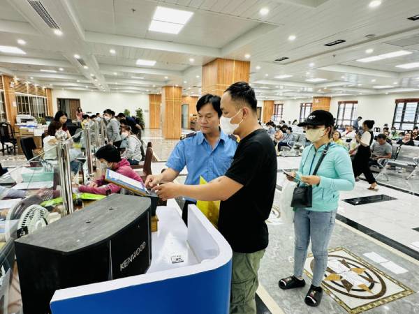 Sau 31-3, người lao động chưa cập nhật số CCCD sẽ bị từ chối giải quyết hồ sơ BHXH