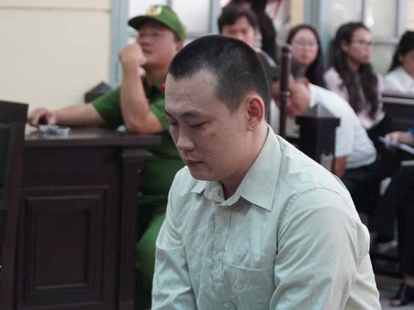 Kẻ hung hăng đánh người trước cổng Bệnh viện Từ Dũ bị phạt 1 năm tù