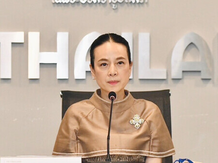 Madam Pang chờ khởi kiện, mở chiến dịch cứu bóng đá Thái Lan