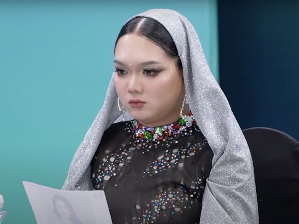 Phạm Thoại bị cắt sóng: Không được giới thiệu, lướt qua chớp nhoáng, chỉ được nói đúng 1 nội dung