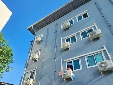 Cãi nhau vì ghen tuông, người đàn ông ở Thái Lan ném bạn gái từ nóc chung cư, sau đó nhảy theo