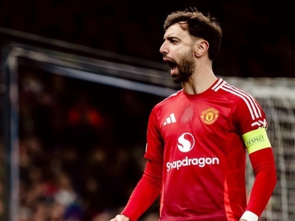 Fernandes đáp trả chỉ trích: 'Tôi làm theo cách của mình!'
