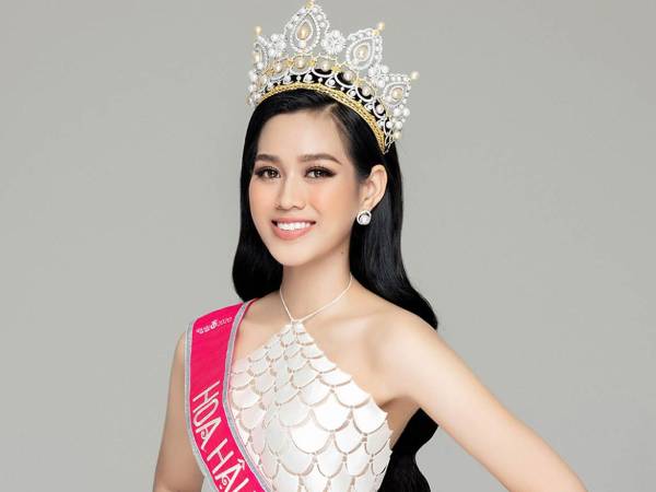 Công ty của Hoa hậu Đỗ Thị Hà giải thể sau hơn 1 năm hoạt động