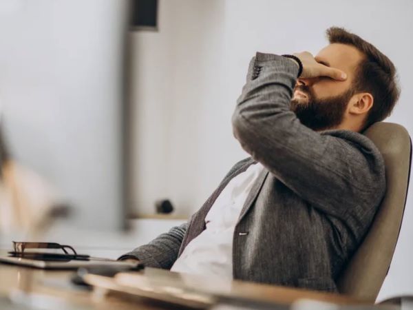 Khủng hoảng ngành bảo hiểm tại Mỹ: Khách hàng phải trả gấp 7 lần tiền phí, nhiều quyền lợi bị cắt bỏ