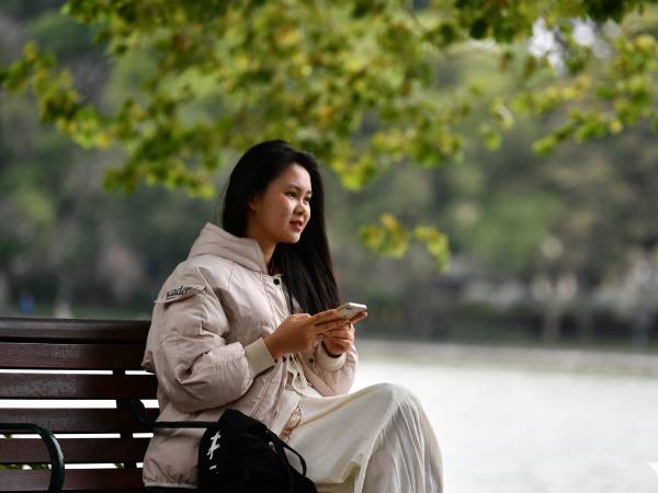 Dự báo thời tiết 18/3/2025: Gió đông bắc mạnh lên, miền Bắc trời rét
