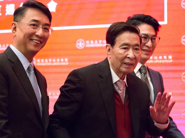 Tỷ phú được mệnh danh là 'Warren Buffett' của Hồng Kông qua đời