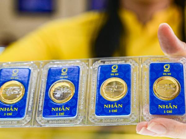 Giá vàng lập đỉnh kỷ lục 100 triệu/lượng: Có bất thường, tăng tiếp hay hạ nhiệt?