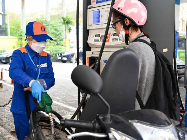 Sau 3 lần giảm liên tiếp, giá xăng trong nước sẽ đảo chiều tăng mạnh?