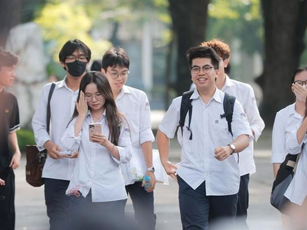 Bộ Giáo dục và Đào tạo giữ nguyên lịch thi tốt nghiệp THPT 2025