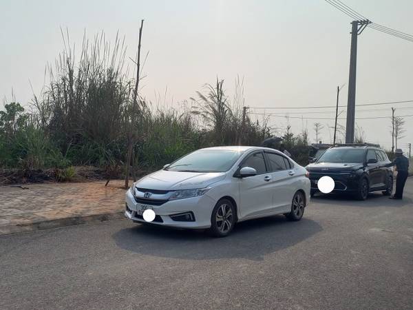Nhà đất nhiều khu đô thị bỏ hoang, cỏ mọc um tùm bỗng 'lên cơn sốt', giá tăng từng ngày