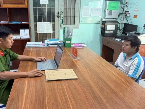 Thanh niên lấy tiền trả nợ, cầm cố điện thoại rồi hoang báo bị cướp