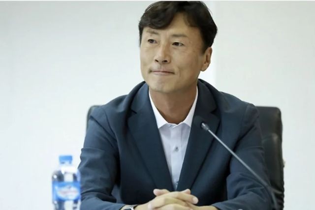 HLV Lào: 'Thua đội hạng 200 FIFA không phải vấn đề, tuyển Việt Nam hãy chờ mà xem'