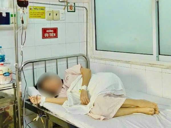Người phụ nữ nguy kịch vì uống thuốc phá thai mua trên mạng
