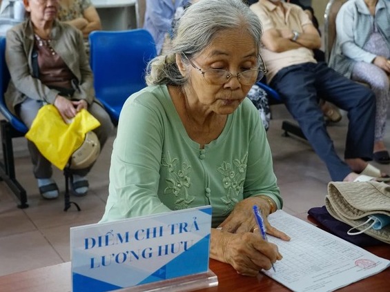 Không cần đóng đủ 20 năm bảo hiểm xã hội, người lao động cũng có thể nhận lương hưu