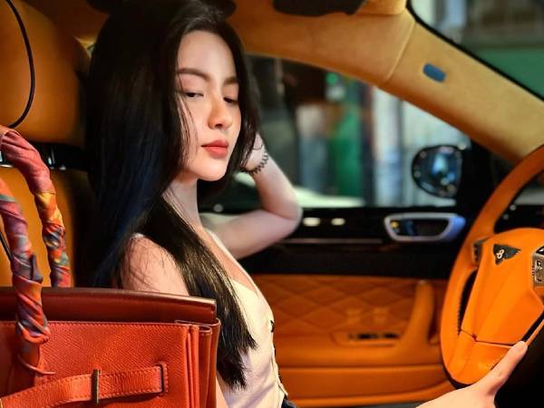 Chu Thanh Huyền khoe giàu có trên mạng ra sao?