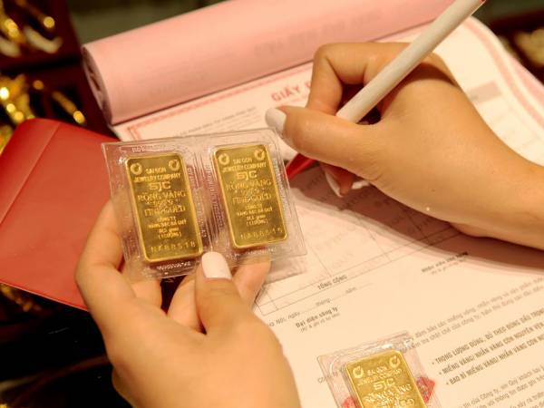 Gom 800 triệu 'đu đỉnh' vàng, người đàn ông TP.HCM mất trắng cả tháng lương chỉ sau một giấc ngủ