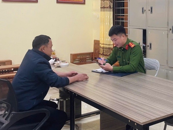 Dùng 'miếng pho mát' 800.000 USD để nhử 20 triệu đồng